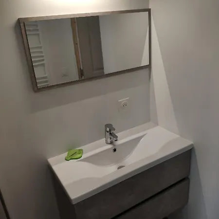 Meuble De Tourisme 32m2 Proche Centre Apartment